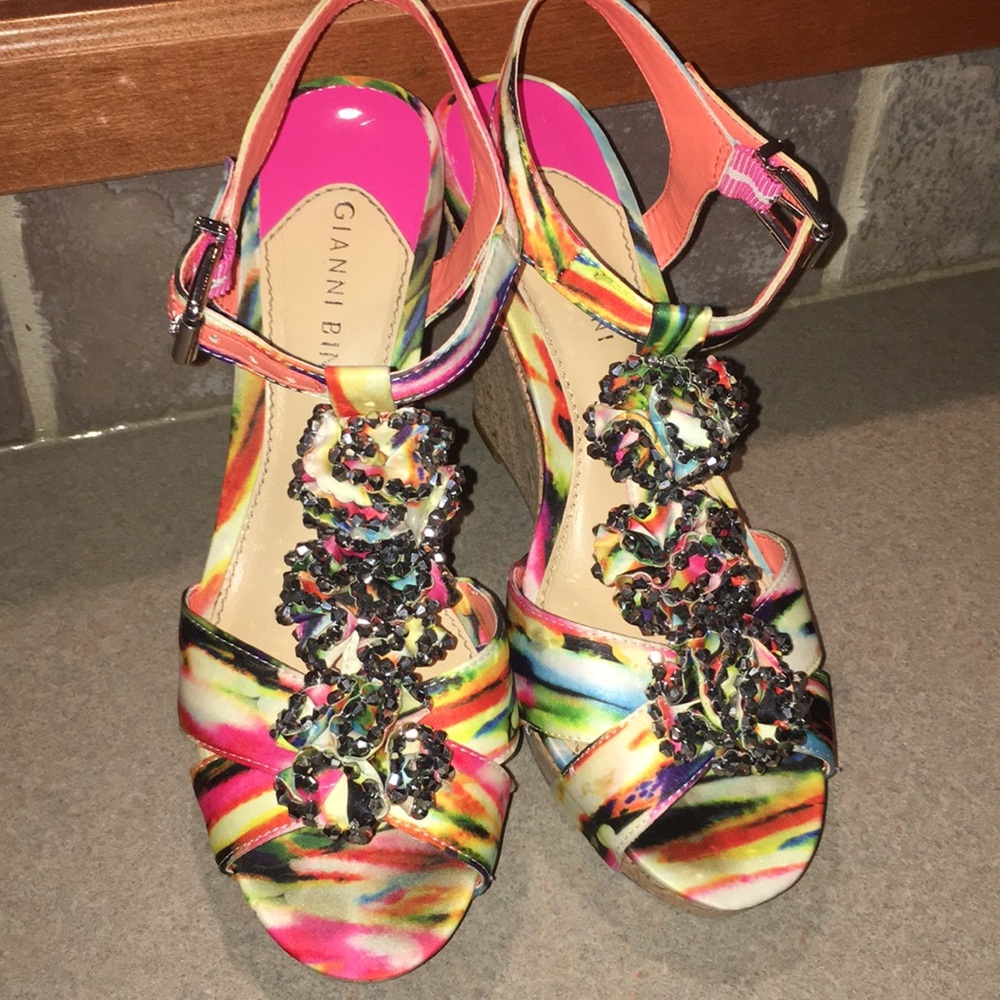 Gianni Bini Wedges!